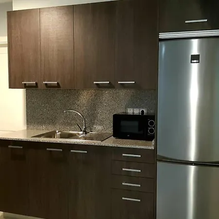 Disfrute De Sus Vacaciones Con Wifi En El Puerto De Apartment Carino